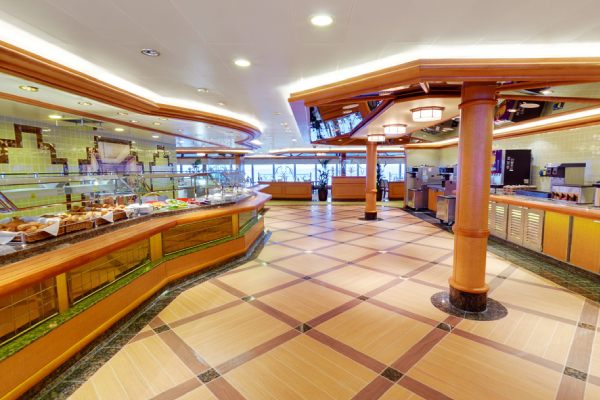 Queen Elizabeth Gallery Image